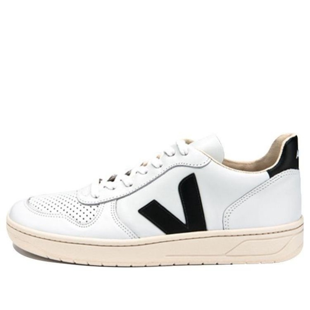 VEJA White Black Women's Low Top Sneakers Lace Up Logo Accent Rubber Sole Size 7